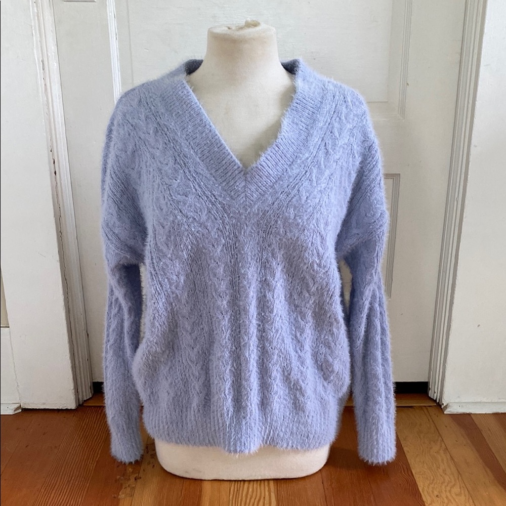Lucky Brand Light Blue V-Neck‎ Sweater Cozy Knit Medium